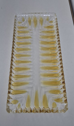 Vintage stollenplatte aus glas - vintage,
